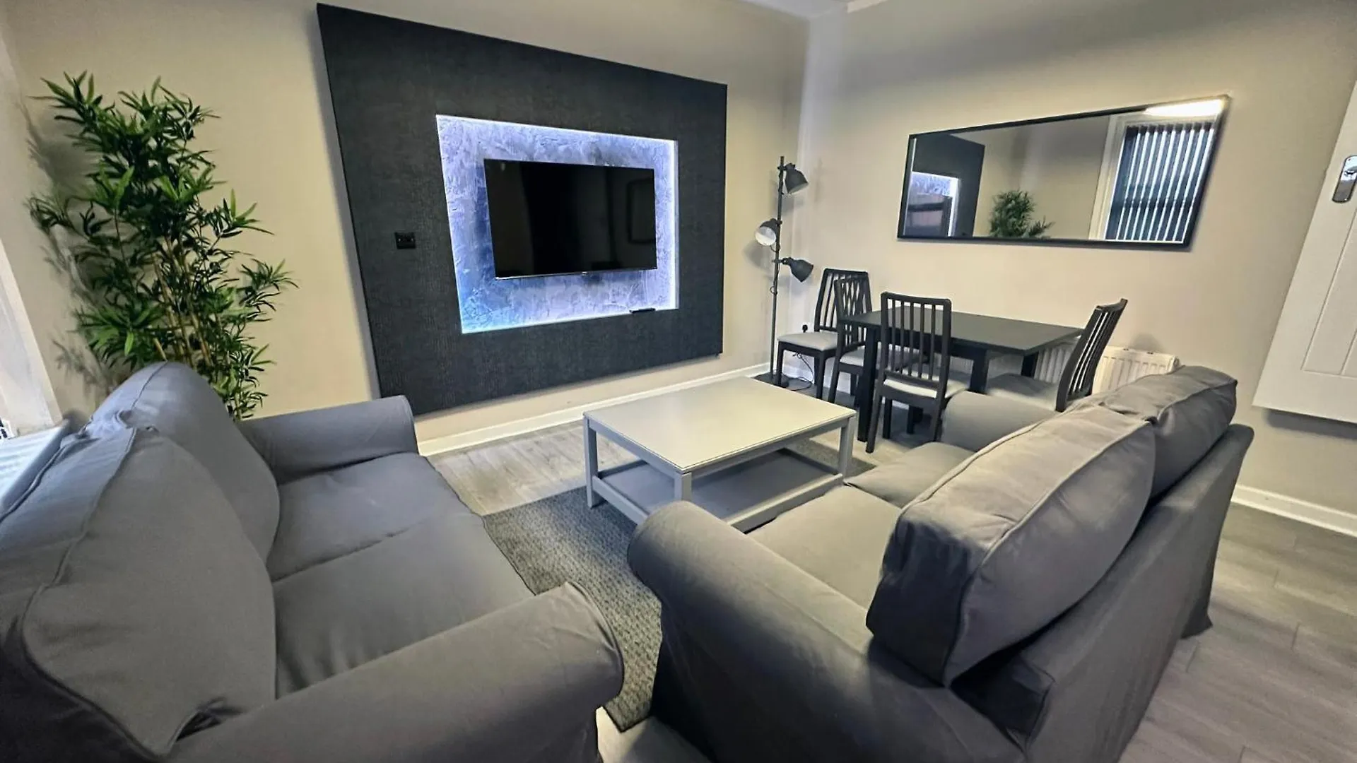 Copperfield Apartment Close To City Centre 리즈